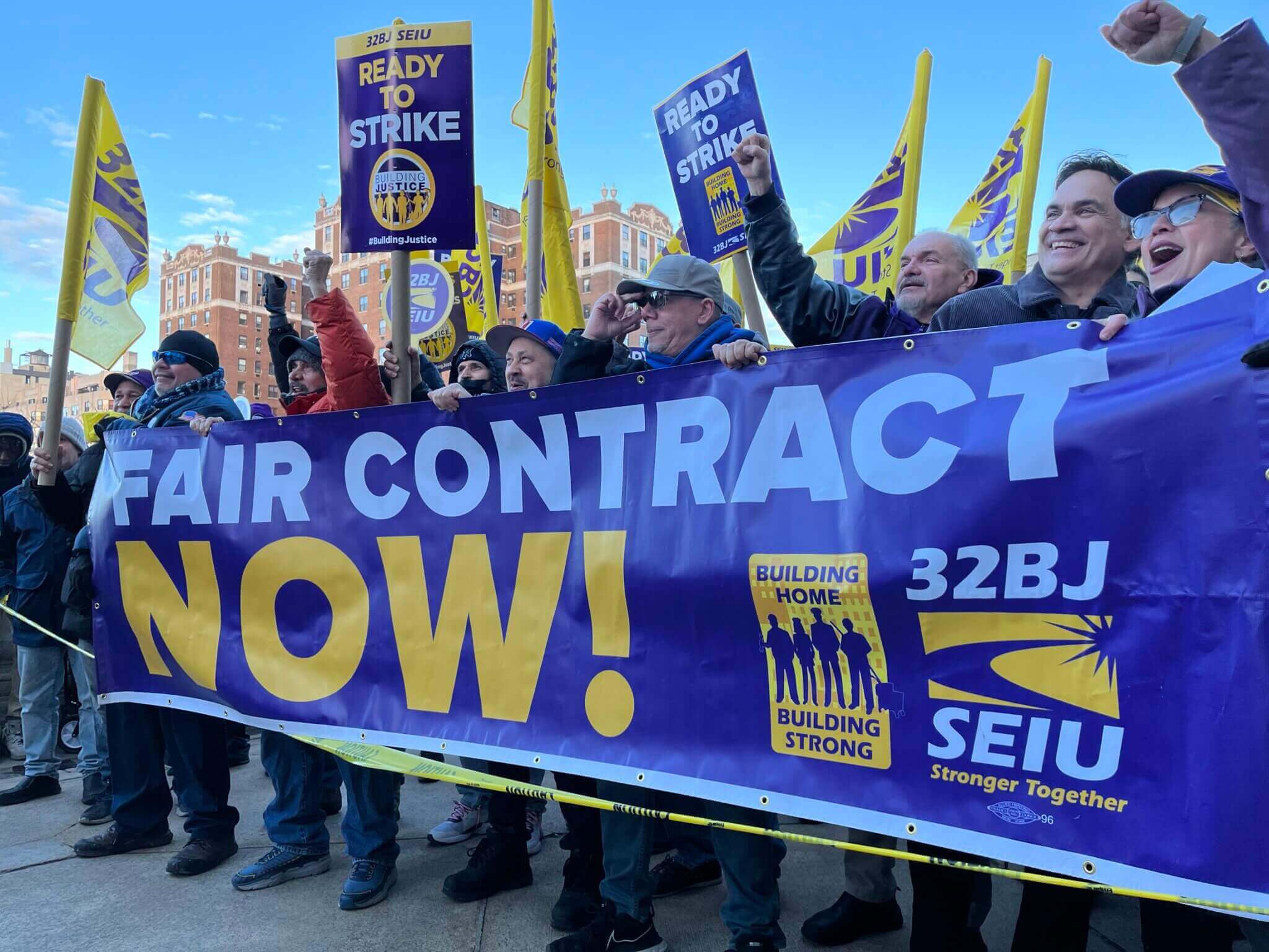 Strikeready Bronx building workers, realty advisory board differing on
