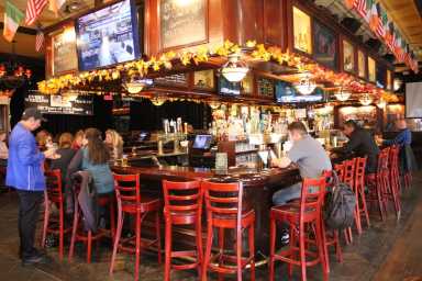 worldcup_ramblinghouse_cornerbar-scaled