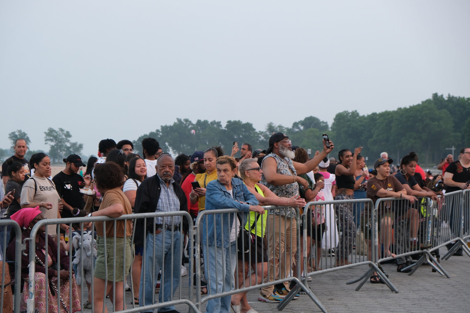 PHOTOS Orchard Beach sky lights up for early Fourth of July fireworks