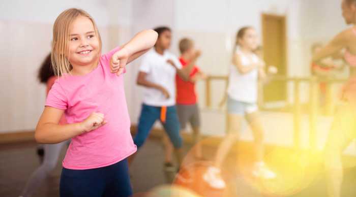 Bringing your kids to a beginner's hip-pop class is one of the many things to do in the Bronx this weekend.