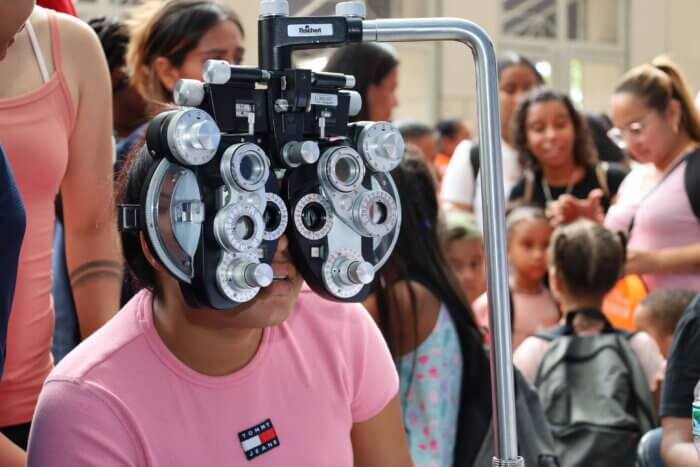 PHOTOS  Thousands turn out for Yankee Stadium's back-to-school resource  fair – Bronx Times