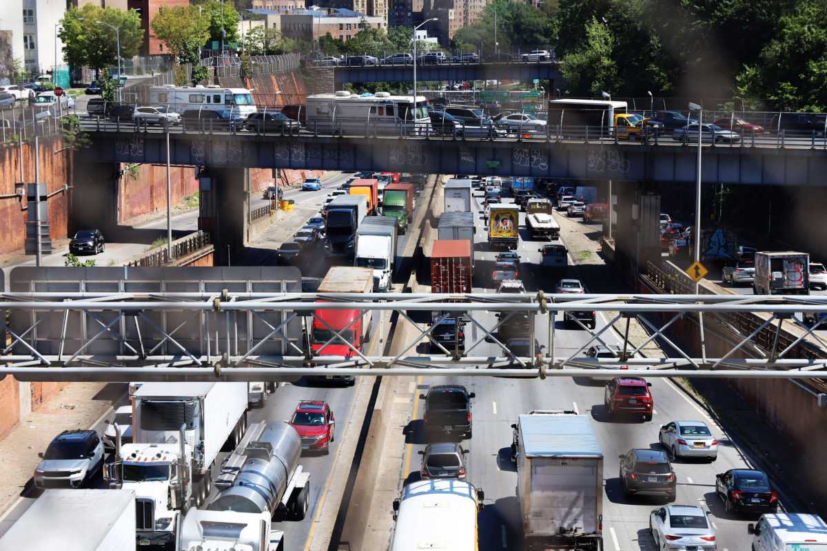 The Cross Bronx Expressway's Five Bridges Project will no longer consider adding a traffic diversion structure, the state announced Thursday October 9 following months of protests and rallies from Bronx stakeholders opposing the additional structure.