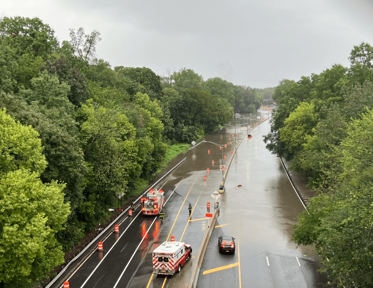 Bronx River Parkway, MetroNorth lines experiencing severe flooding