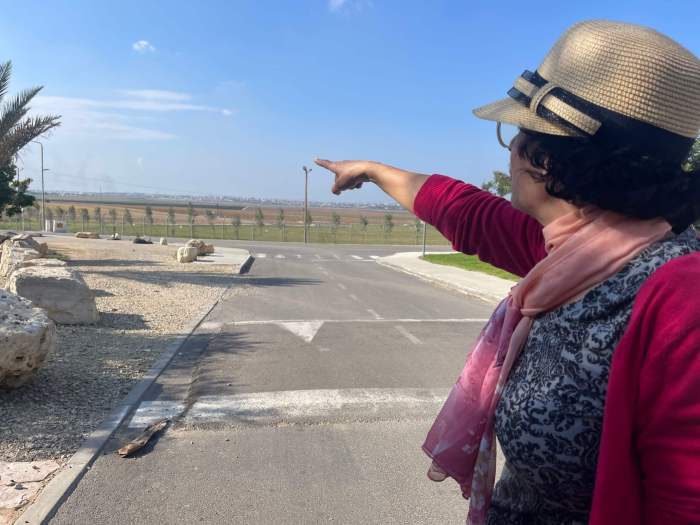 A local Israeli woman gives Bronx City Councilmembers a tour of the Kibbutz Kfar Aza in Israel in December 2022.