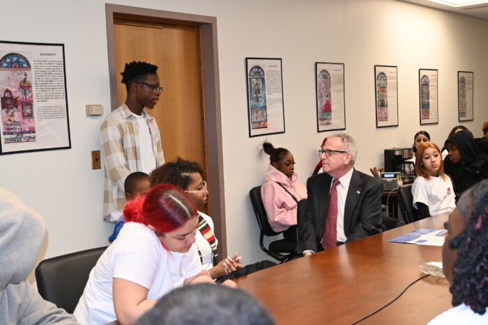 While in Albany, students were encouraged to share their experiences in afterschool programs at KHCC with State Senator Robert Jackson and Assembly Member Jeffery Dinowitz.