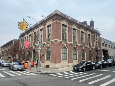 The New York Public Library's Tremont branch has sat at 1866 Washington Avenue in the Bronx since 1905.