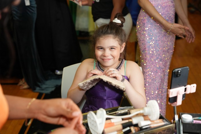 Makeup tutorials were offered to students who attended the giveaway.