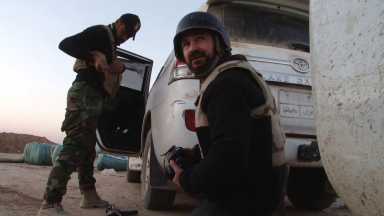 Andre Liohn (left) squats camera-ready mid-battle scene. Photo courtesy IMDb