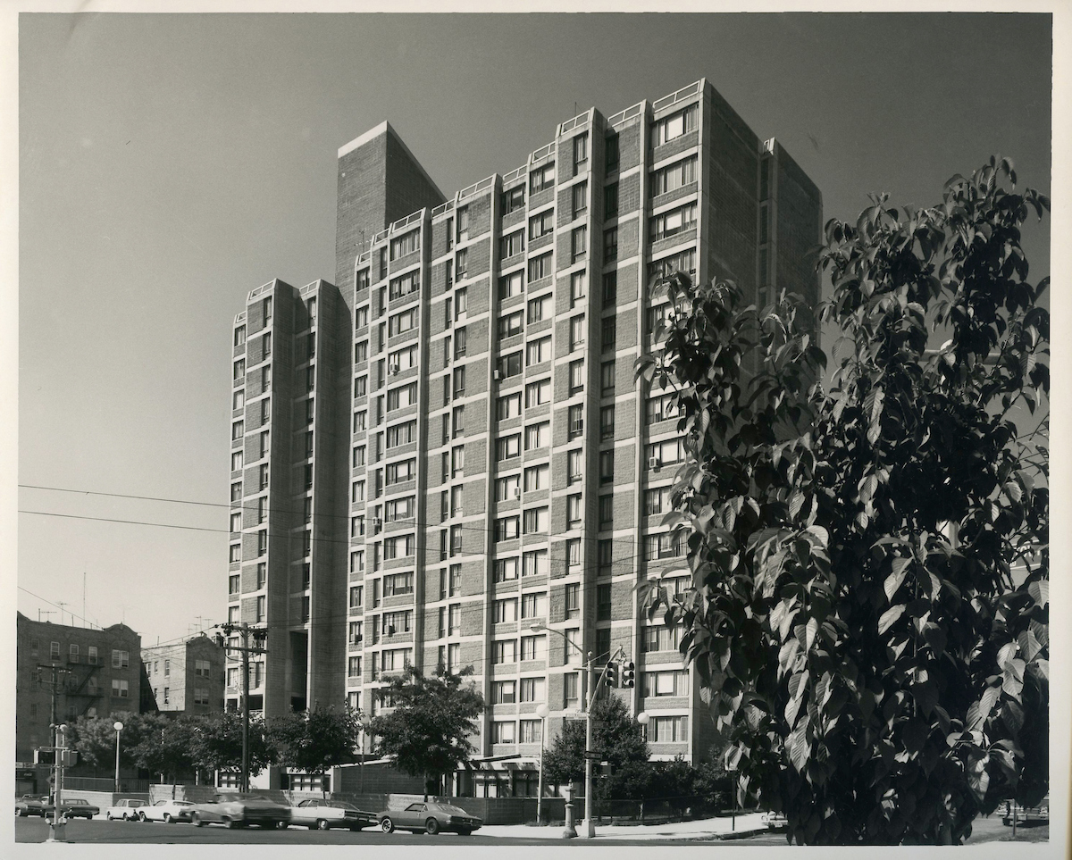 3033 Middletown Plaza _#43815_09-27-1978 _img002