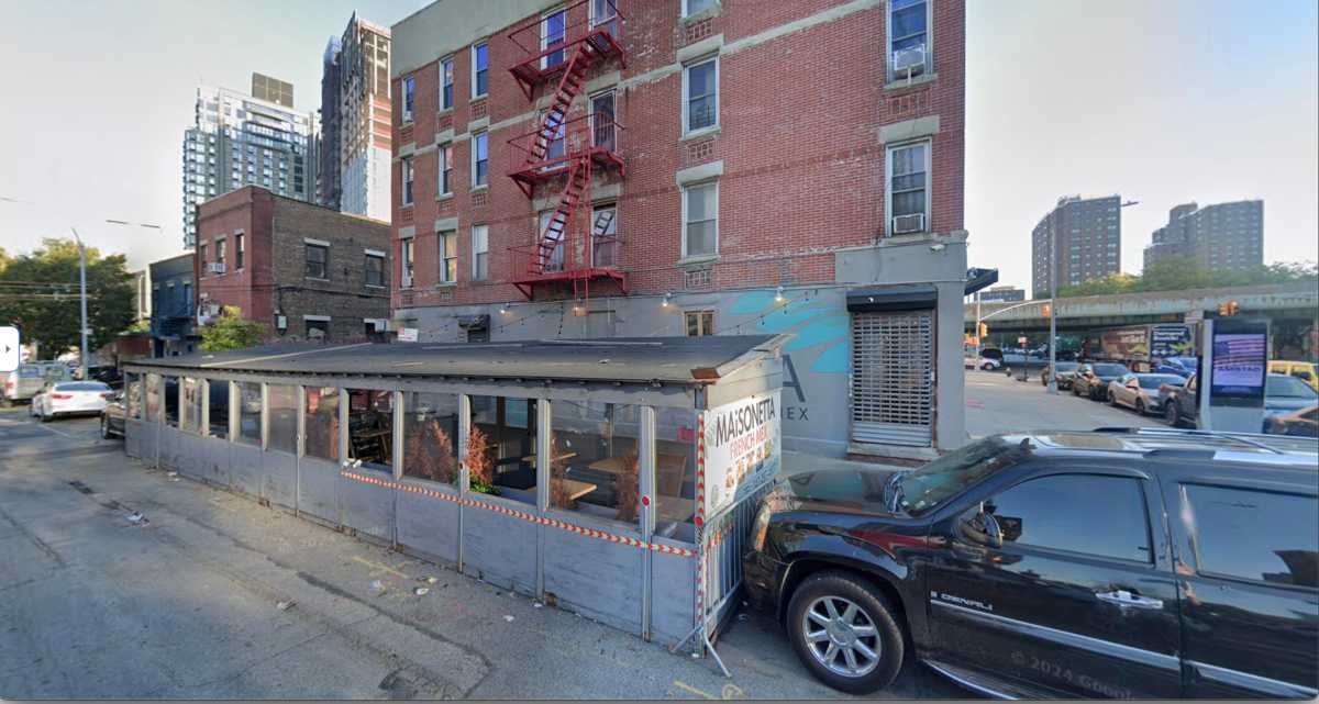Bronx restaurants must remove outdoor dining structures from roadways by November 29.
