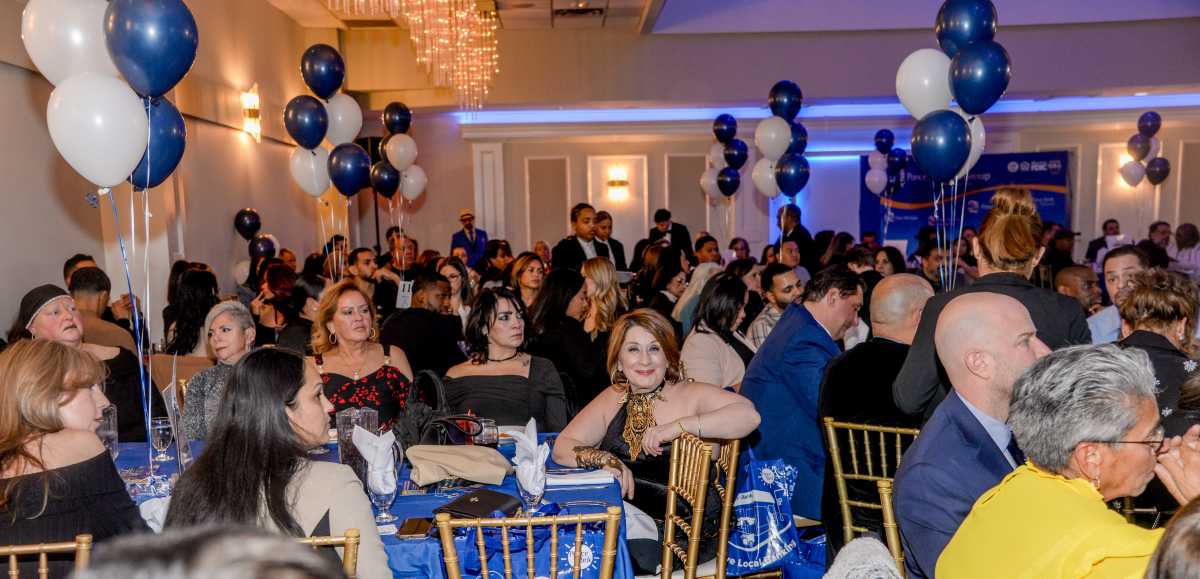 CROWD_BestOfBronx_1-16-25-2337[1]