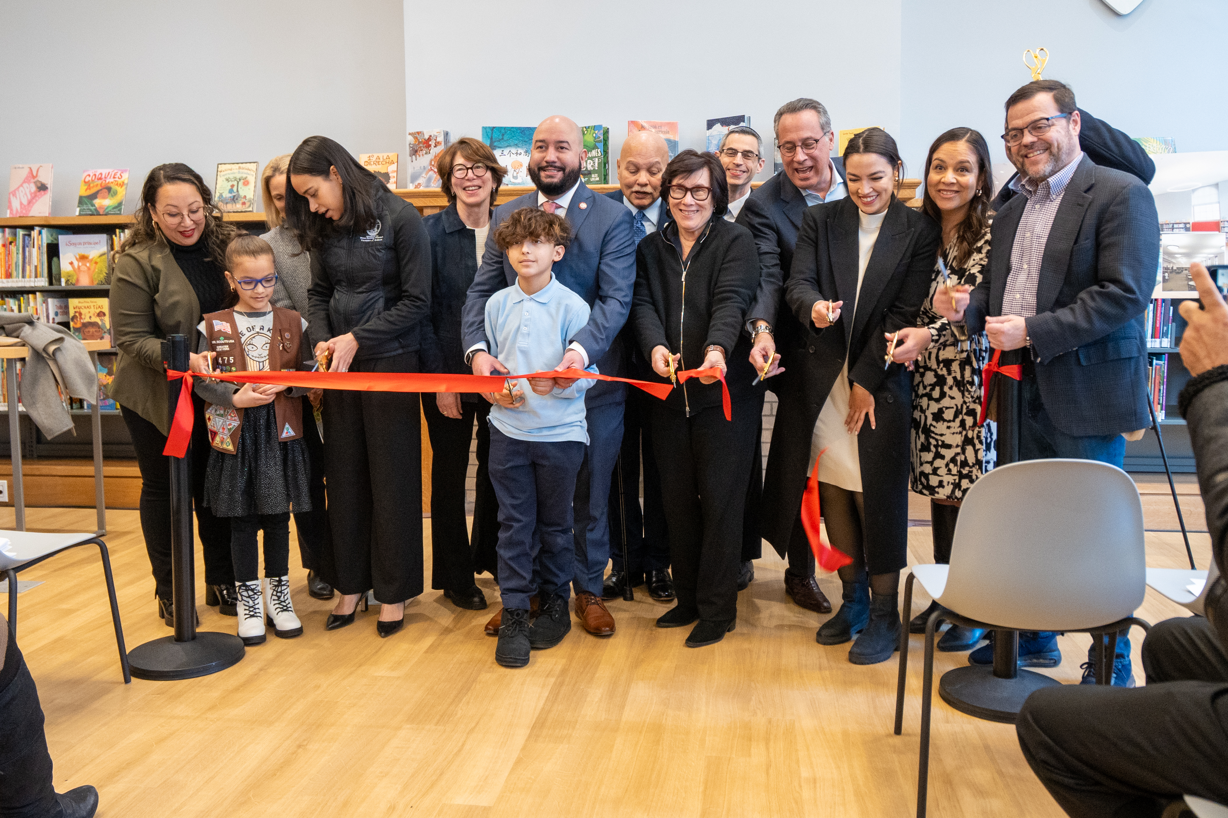 Hunts Point Library reopens after $32 million renovation; officials ...