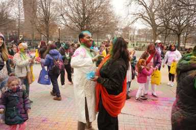 holi