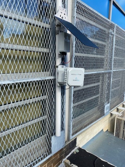 Columbia University researchers and South Bronx Unite organized an environmental justice field research project, teaching students from The Laboratory School of Finance and Technology how to assemble and deploy their own air quality monitors in the South Bronx.