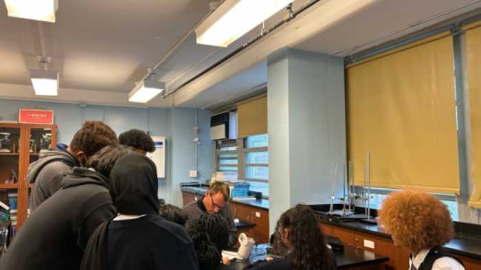 Columbia University and South Bronx Unite have been working together to offer teens in the South Bronx opportunities to study environmental health science and climate justice.