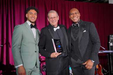 Lifelong resident of the North Bronx, Gary Axelbank was honored at the Bronx Ball Saturday as the peoples' choice for the Bronx Walk of Fame, a fitting title as Axelbank has served the people of the borough for three decades as a broadcast journalist.