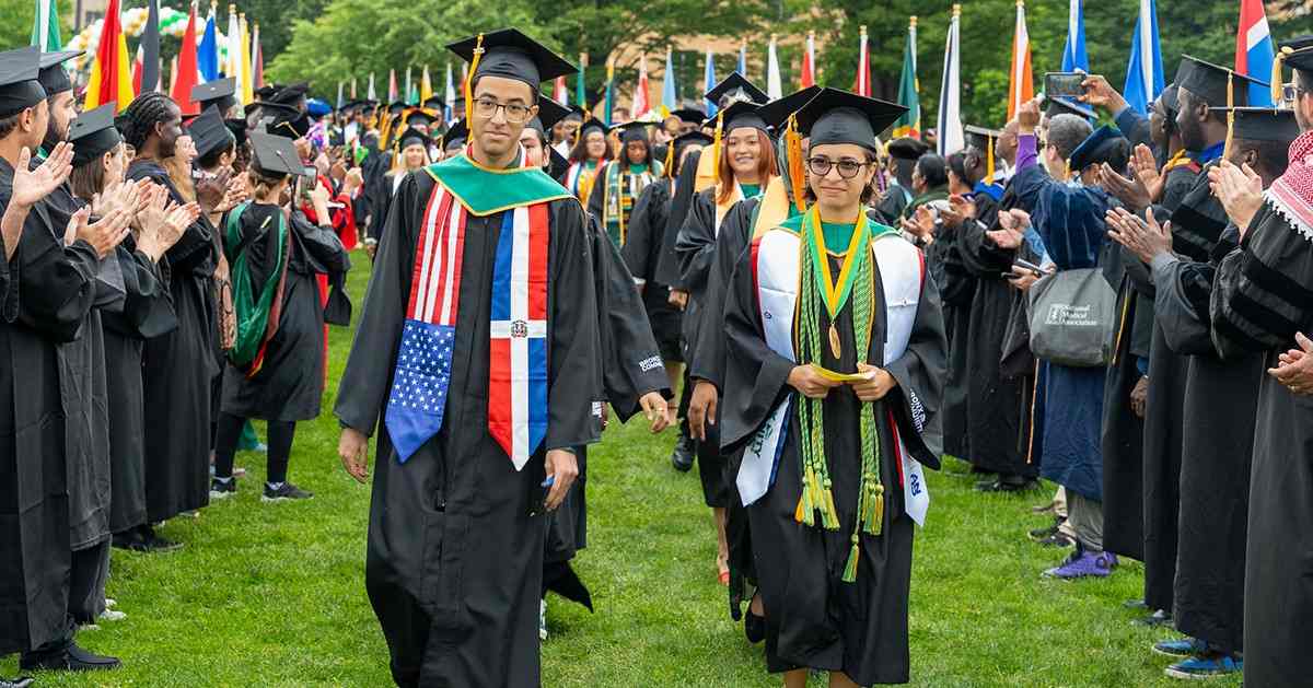 Thousands celebrated at Bronx colleges for the 2025 commencement season ...