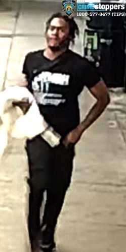 Police seek suspect who robbed 67-year-old man at gunpoint on Bronx ...