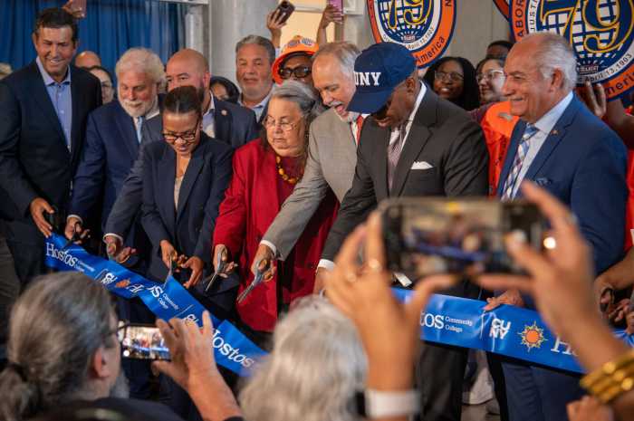 20250903-brown-adams-hostos-10