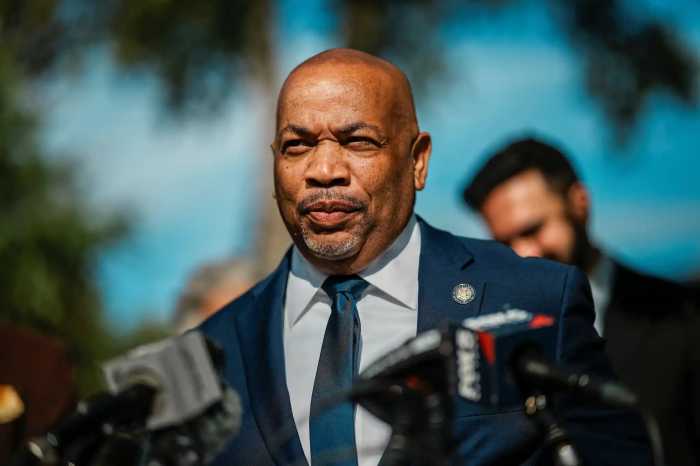 Bronx Assembly Leader Carl Heastie decided to endorse mayoral candidate Zorhan Mamdani.