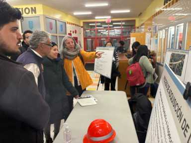 Local environmental and transit advocates questioned state and federal experts about the plans to repair five bridges along the Cross Bronx Expressway at the first of the three public hearings over the proposal on December 5.