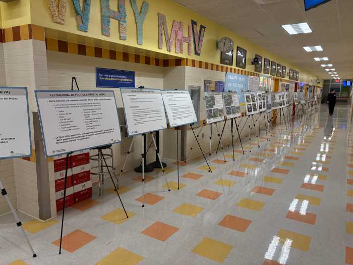 NYSDOT presented poster boards of the plans details up and down the halls of the public high school where it held one of the public hearings. Those attending the hearing had the opportunity to examine the boards up close in English and Spanish and ask questions to the experts from the state and federal transit authorities.