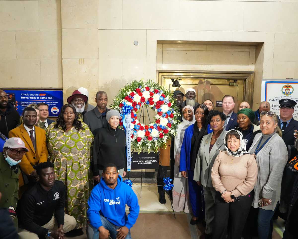 Bronx Borough President commemorates fourth anniversary of deadly Twin Parks fire with wreath-laying ceremony