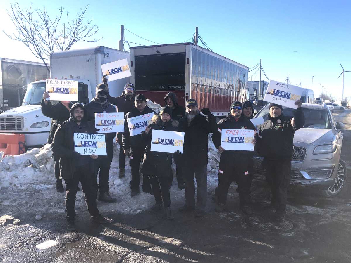 FreshDirect workers poised to strike over third-party delivery proposal - Bronx Times