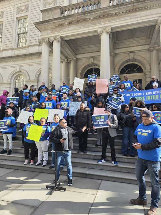 Debate over last-mile delivery bill heats up in first City Council hearing | amNewYork