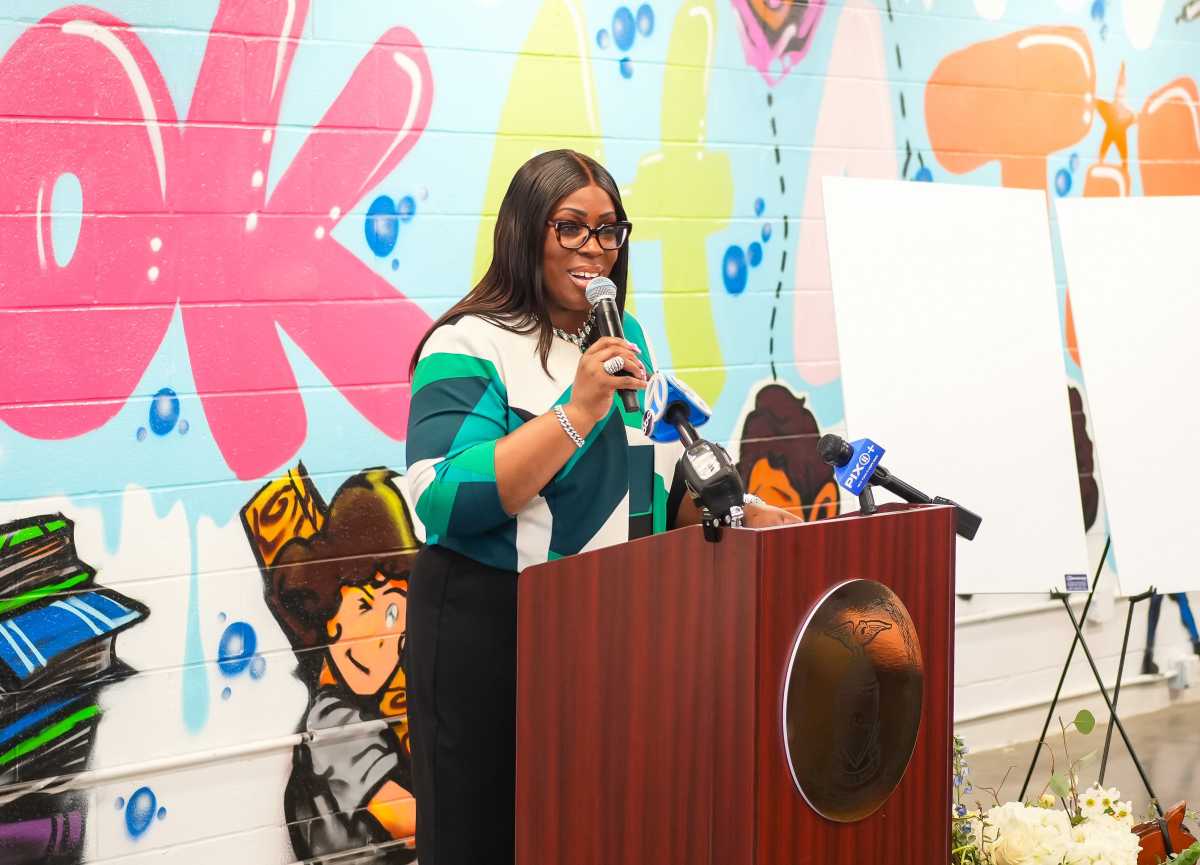 Bronx Borough President Vanessa Gibson kicks off Bronx Week festivities at Storyland.