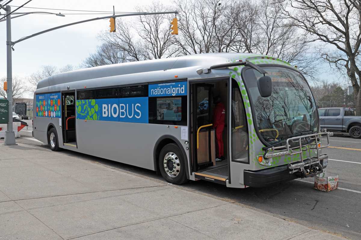 BioBus unveils new fully electric mobile science lab for NYC students