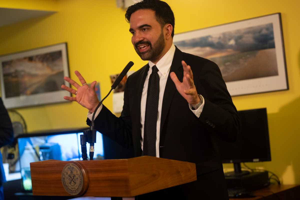 Mayor Zohran Mamdani announces historic $31 million penalty against Bronx landlords Karan Singh and Rajmattie Persaud, who operate Robert Fulton Terrace and Fordham Towers in the Bronx.