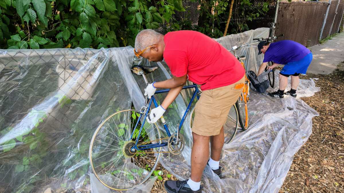 ghost bike story photo, cl~1