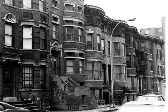 immigration-bronx-jackson-ave
