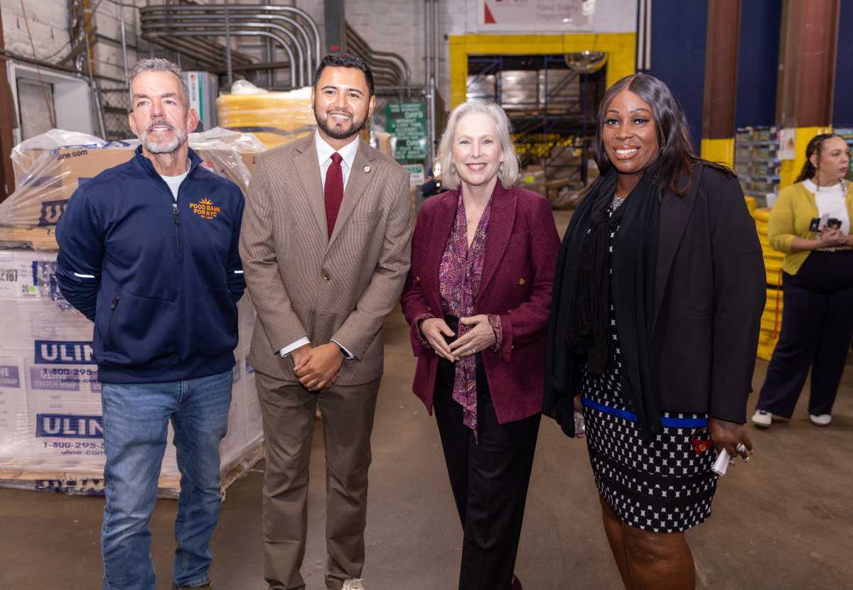 Elected warehouse tour-3