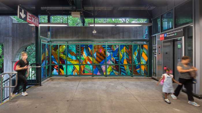 CHANGE (2026) © Corinne Grondahl, NYCT Mosholu Pkwy. Commissioned by MTA Arts & Design.