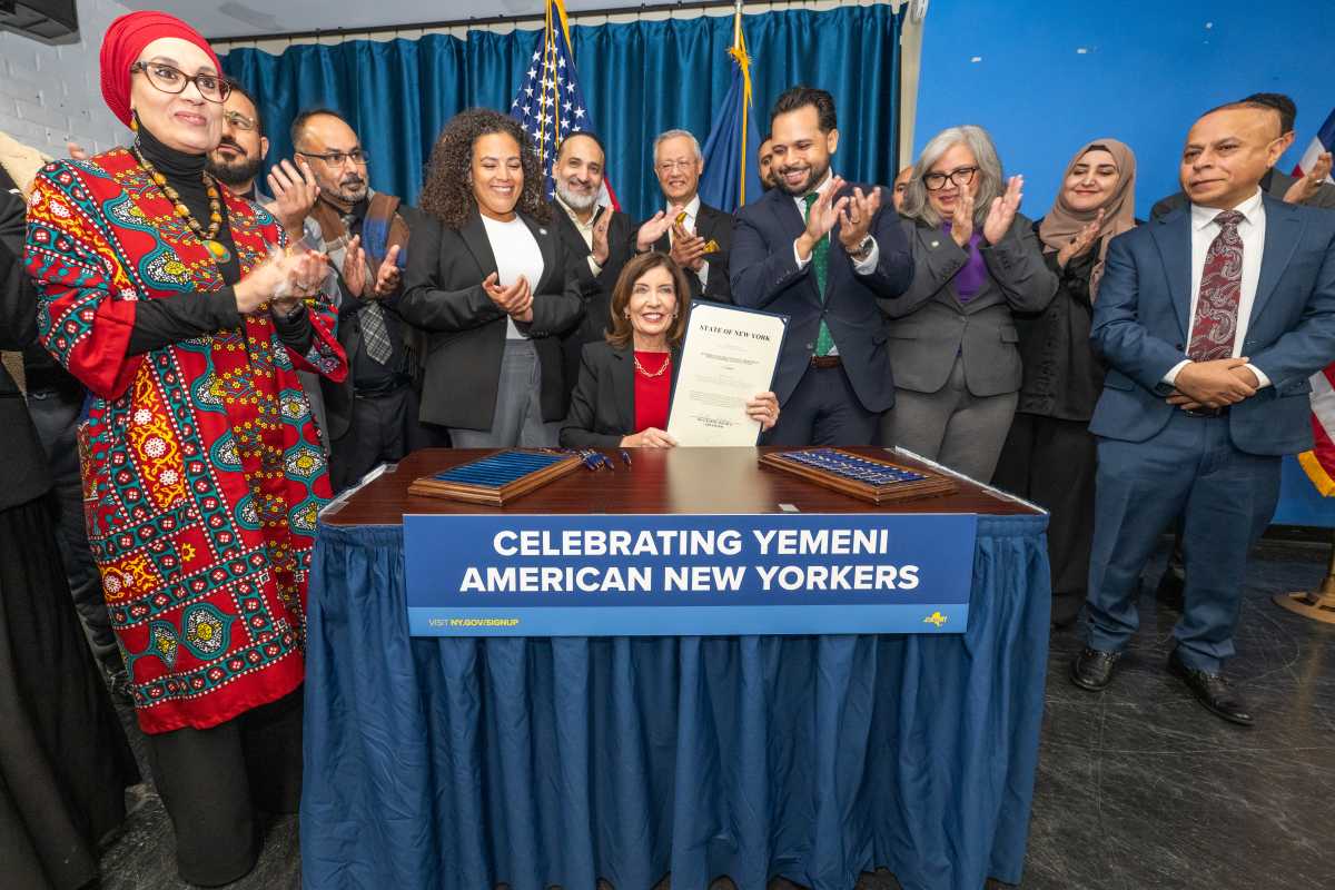Gov. Kathy Hochul signs bill to establish Little Yemen cultural district in the Bronx